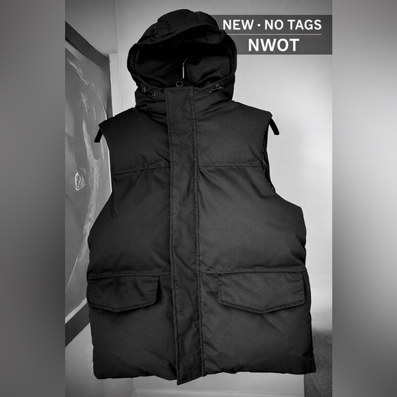 Zara Jackets & Blazers - ZARA Black Puffer Vest with Hood – NWOT – Size S 👌